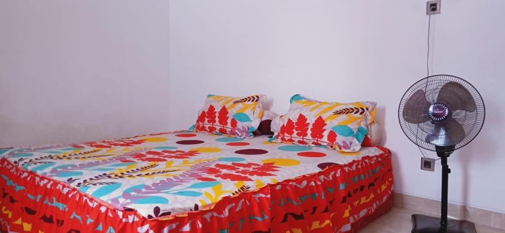 Almira Homestay Jambi Kültér fotó