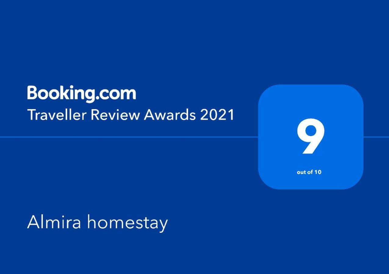 Almira Homestay Jambi Kültér fotó