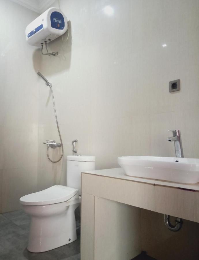Almira Homestay Jambi Kültér fotó